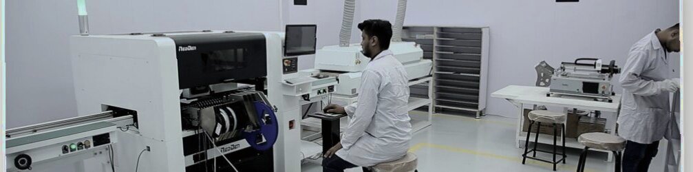 Automatic SMD pick and place machine